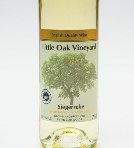 little-oak-vineyard-siegerrebe-2019-wine-front-2