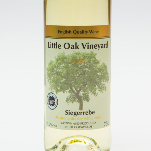little-oak-vineyard-siegerrebe-2019-wine-front-2