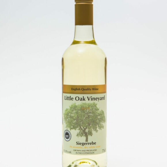 little-oak-vineyard-siegerrebe-2019-wine-front-4
