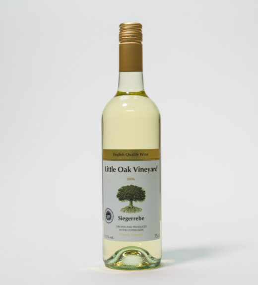 little-oak-vineyard-wine-siegerrebe-2016-front